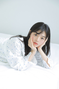 胸大的姑娘韩剧播放视频